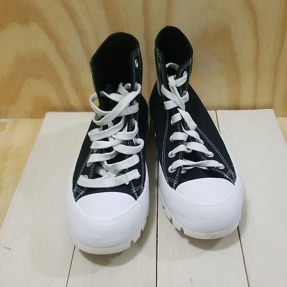 Converse Chuck Taylor Lugged Sneakers Canvas Black Women's  Size 8 - Picture 2 of 7